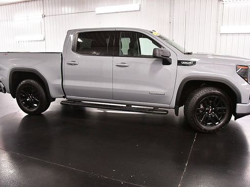 Used 2024 GMC Sierra 1500 Elevation w/ X31 Off-Road Package AWD/4WD image 8