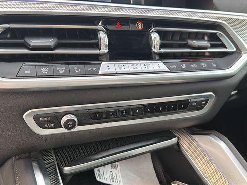 Used 2023 BMW X6 xDrive40i w/ M Sport Package AWD/4WD image 26