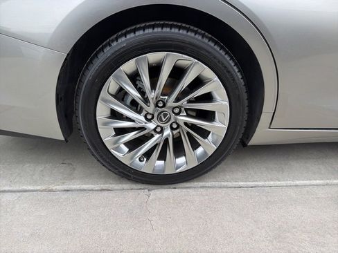 Used 2019 Lexus ES 350 w/ Accessory Package image 30