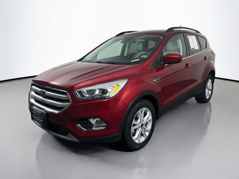 Used 2018 Ford Escape SEL w/ Ford Safe & Smart Package FWD image 3