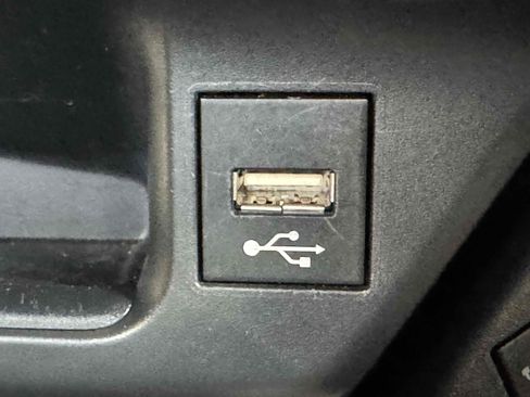 Used 2021 Toyota C-HR XLE image 28