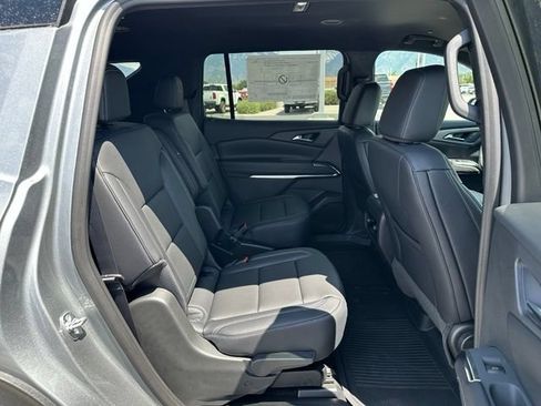 New 2026 Chevrolet Traverse LT w/ Driver Confidence Package AWD/4WD image 24