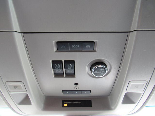 Used 2015 Chevrolet Suburban LTZ AWD/4WD image 27