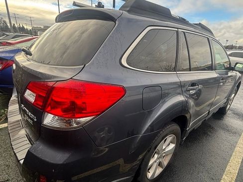 Used 2014 Subaru Outback 2.5i Premium w/ Moonroof Package image 7