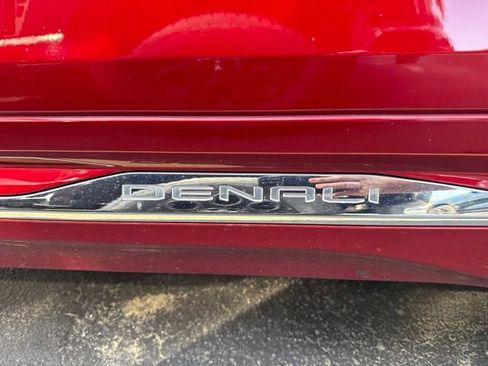 Used 2023 GMC Terrain Denali w/ LPO, Floor Liner Package AWD/4WD image 3