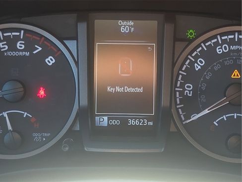 Certified 2021 Toyota Tacoma TRD Off-Road image 24