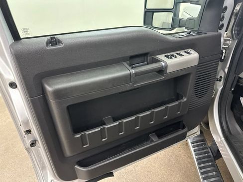 Used 2015 Ford F250 Lariat w/ Chrome Package AWD/4WD image 33