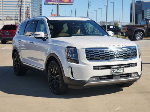 Used 2020 Kia Telluride SX w/ Towing Package image 3