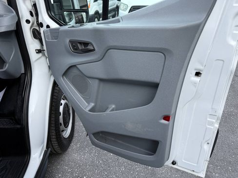 Used 2016 Ford Transit 150 130 Low Roof RWD image 23