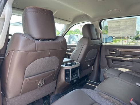 New 2025 RAM 2500 Limited image 31