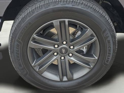 Used 2022 Ford F150 Lariat AWD/4WD image 17