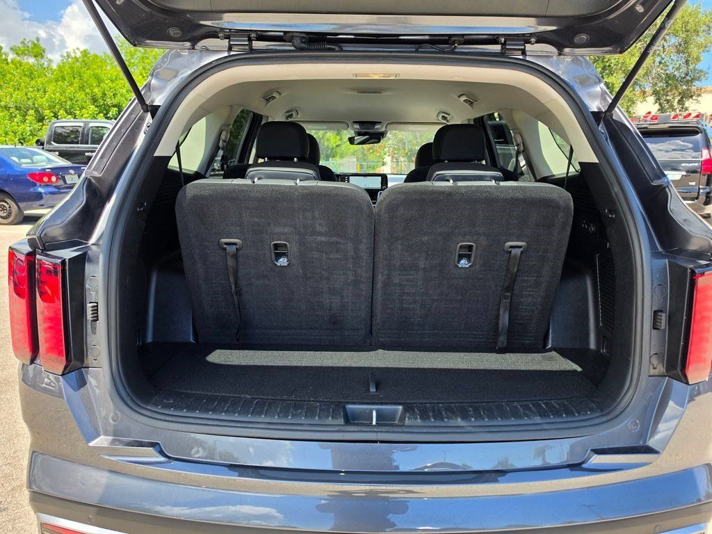 Used 2022 Kia Sorento S FWD image 33