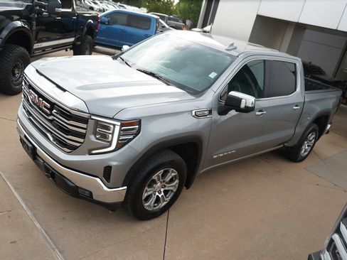 Used 2024 GMC Sierra 1500 SLT RWD image 15