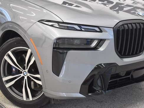 Used 2026 BMW X7 xDrive40i AWD/4WD image 30
