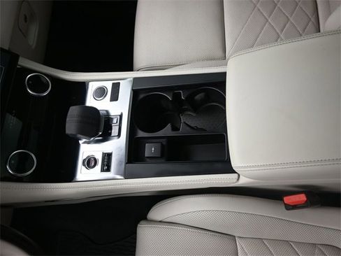 Used 2021 Jaguar F-PACE S image 9