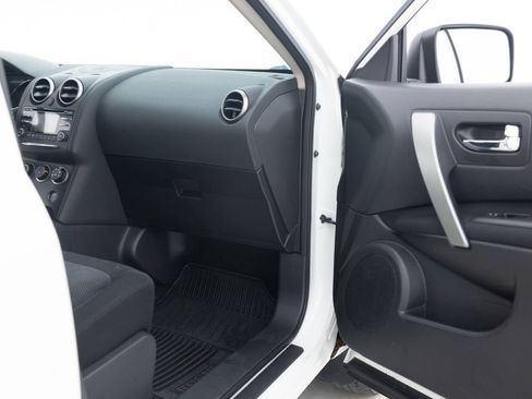 Used 2013 Nissan Rogue S w/ Special Edition Pkg AWD/4WD image 28