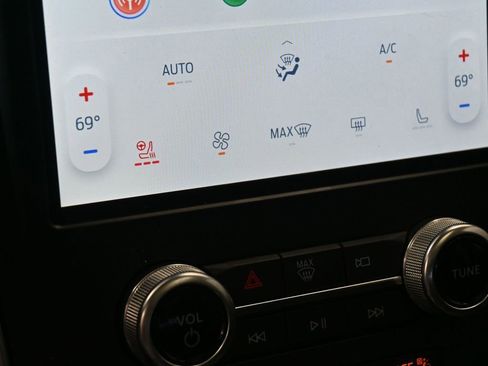 Used 2024 Ford Edge ST w/ Equipment Group 401A image 27