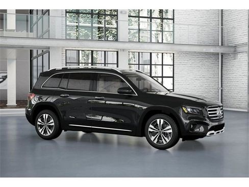 New 2026 Mercedes-Benz GLB 250 4MATIC image 13