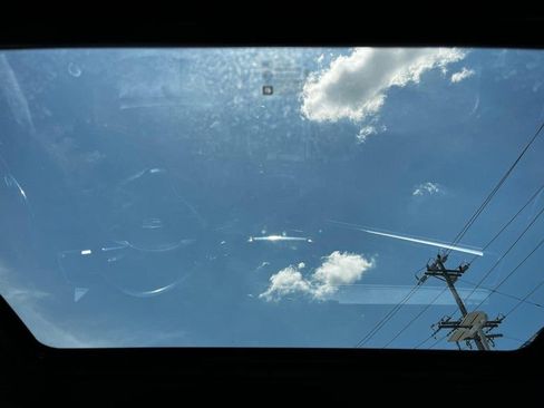 Used 2022 Cadillac XT6 Premium Luxury image 13