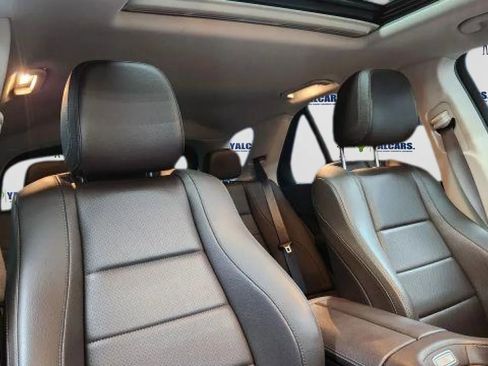 Used 2020 Mercedes-Benz GLE 350 GLE 350 4MATIC Sport Utility 4 w/ Premium Package image 14