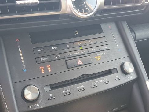 Used 2019 Lexus RC 300 image 34