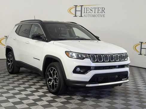 Used 2025 Jeep Compass Limited AWD/4WD image 2