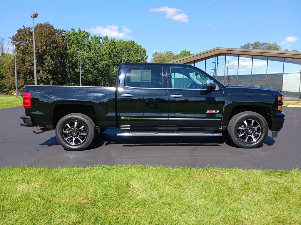 Used 2015 Chevrolet Silverado 1500 LTZ Z71 w/ Custom Sport Edition AWD/4WD image 17
