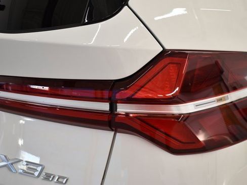 Used 2025 BMW X3 xDrive30i w/ Convenience Package image 12