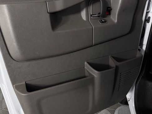 Used 2024 GMC Savana 2500 w/ Driver Convenience Package image 23