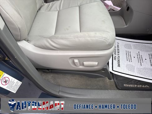 Used 2016 Toyota Sienna L image 50