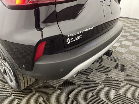 Used 2023 Ford Escape Platinum w/ Premium Technology Package image 7