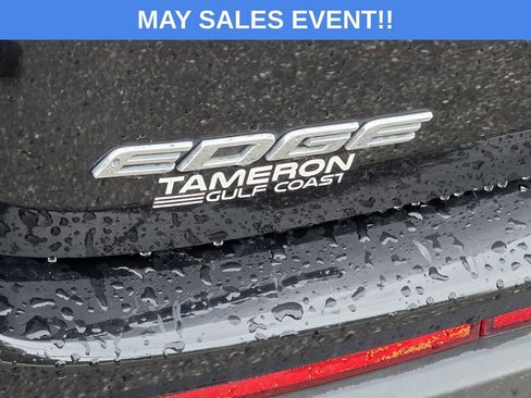Used 2018 Ford Edge Titanium w/ Ford Safe & Smart Package FWD image 5