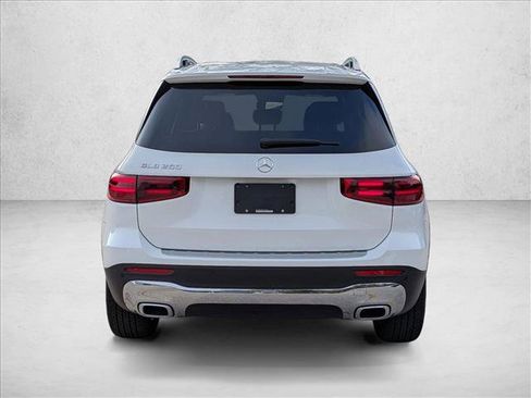 Certified 2026 Mercedes-Benz GLB 250 image 7