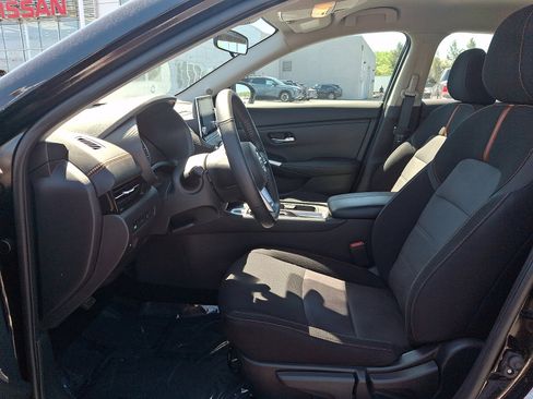Certified 2023 Nissan Sentra SR w/ Midnight Edition Package FWD image 13