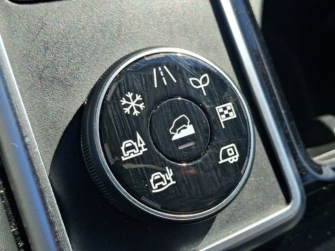 Certified 2024 Nissan Pathfinder SV AWD/4WD image 26
