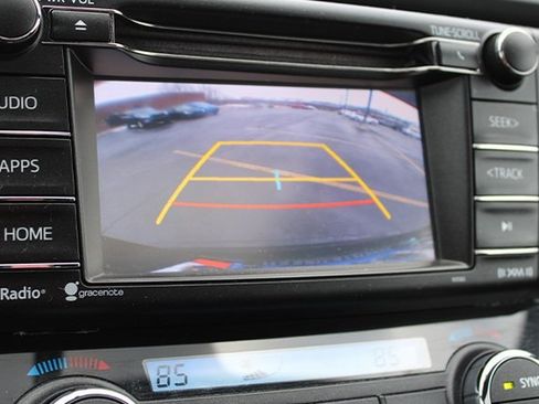 Used 2016 Toyota RAV4 SE image 12