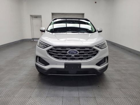 Used 2019 Ford Edge Titanium w/ Equipment Group 301A FWD image 14