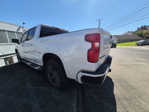 Used 2024 Chevrolet Silverado 1500 High Country w/ High Country Premium Package AWD/4WD image 5