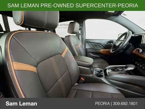 Used 2024 GMC Canyon AT4 image 27