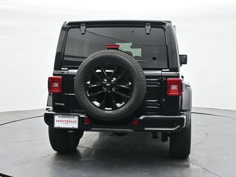 Used 2021 Jeep Wrangler Unlimited Sahara AWD/4WD image 6