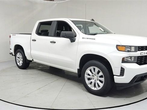 Used 2021 Chevrolet Silverado 1500 Custom w/ LPO, Dark Essentials Package image 7