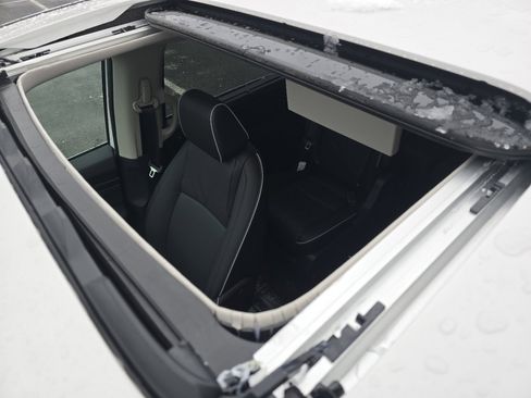 New 2026 Honda Odyssey Touring image 3