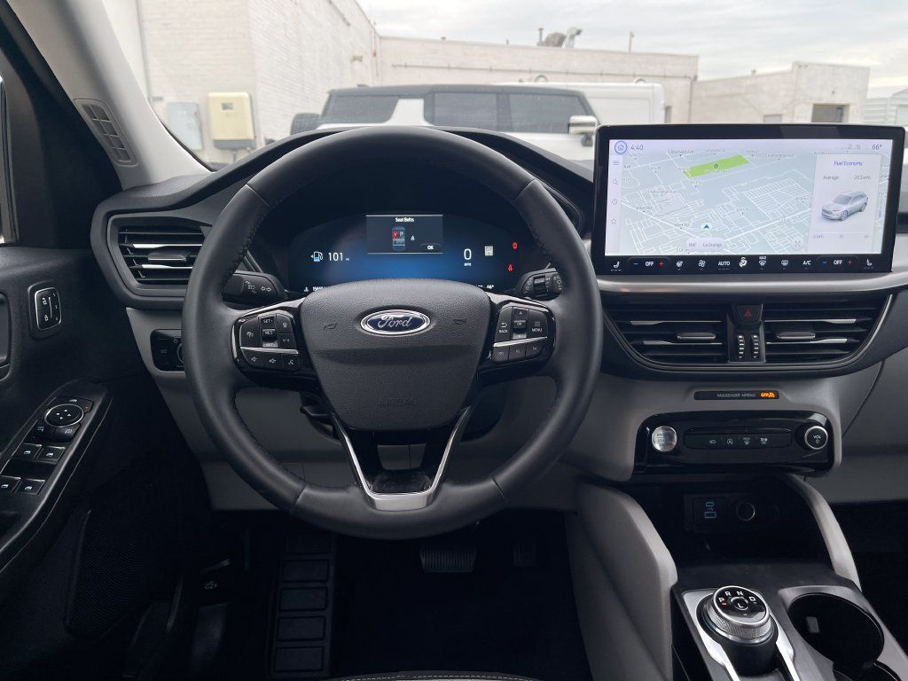 Used 2023 Ford Escape Active w/ Tech Pack #2 FWD image 26