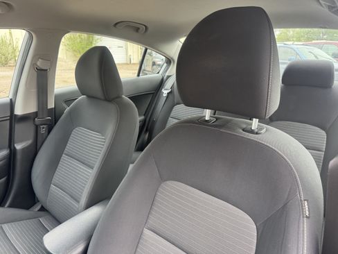 Used 2017 Kia Forte LX w/ LX Popular Package image 13