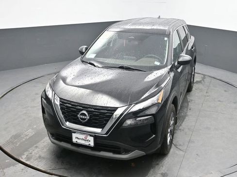 Used 2023 Nissan Rogue S AWD/4WD image 25