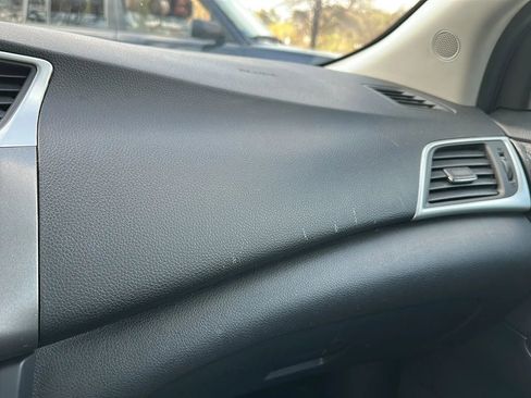 Used 2018 Nissan Sentra SV FWD image 34