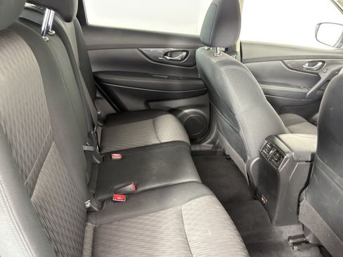 Used 2020 Nissan Rogue SV w/ Premium Package AWD/4WD image 12