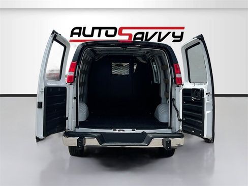 Used 2024 Chevrolet Express 2500 Work Van w/ Driver Convenience Package image 21