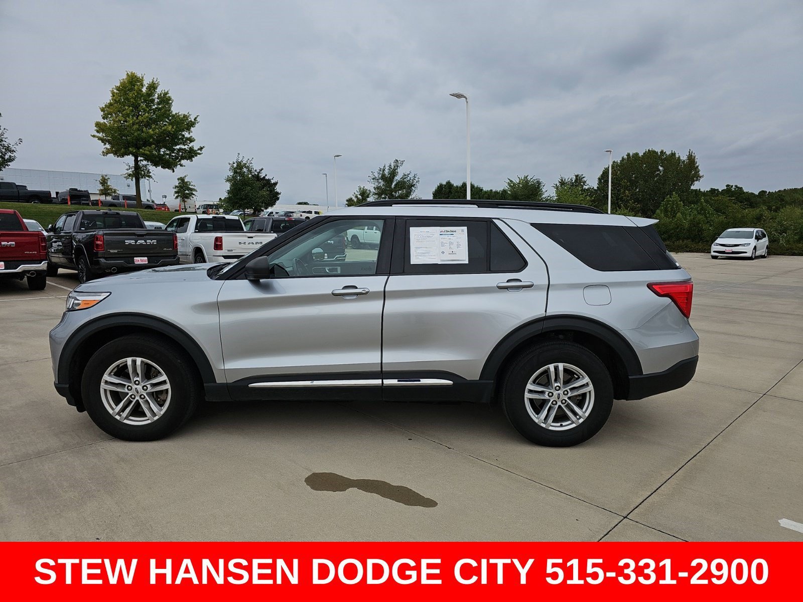 Used 2020 Ford Explorer XLT AWD/4WD image 1