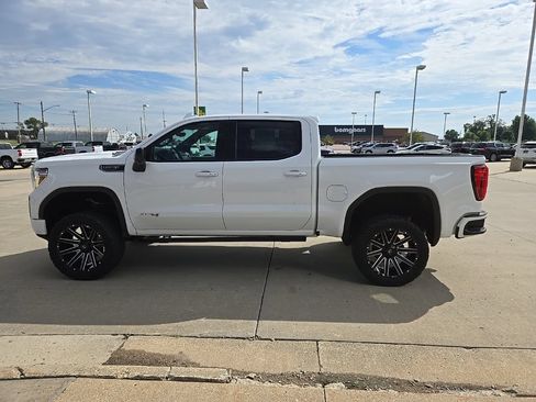 Used 2021 GMC Sierra 1500 AT4 w/ AT4 Premium Package AWD/4WD image 6